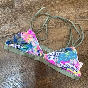 Victoria’s Secret bralette